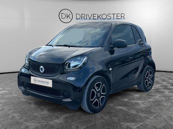  Voir d&eacute;tails -Smart Fortwo Coupe 1.0i - 71 S&S Pure &agrave; Nice (06)