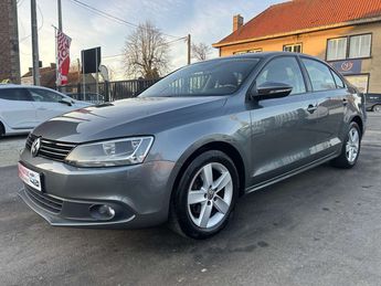  Voir d&eacute;tails -Volkswagen Jetta 1.6CRTDi BlueMotion Comfortline &agrave; Saint-Ghislain (73)