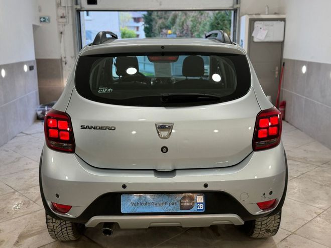 Dacia Sandero STEPWAY TCE 90cv GRIS de 2020