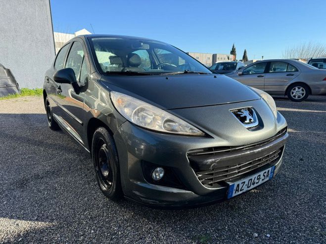 Peugeot 207 1.4 HDI70 ACTIVE 5P Gris C de 2010