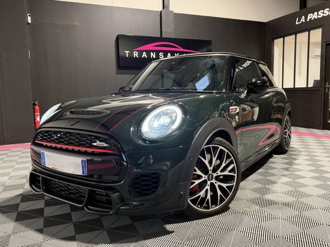 Mini Cooper 2.0i 231 cv John Works - dossier d'entre Vert de 2018