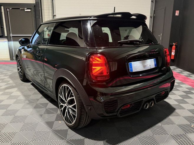 Mini Cooper 2.0i 231 cv John Works - dossier d'entre Vert de 2018
