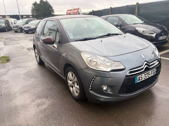 Cliquer pour voir la photo suivante Citroen DS3 So Chic Gris de 2010