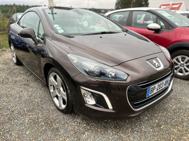 Cliquer pour voir la photo suivante Peugeot 308 308 CC 2.0 HDI 163 Féline Marron de 2011