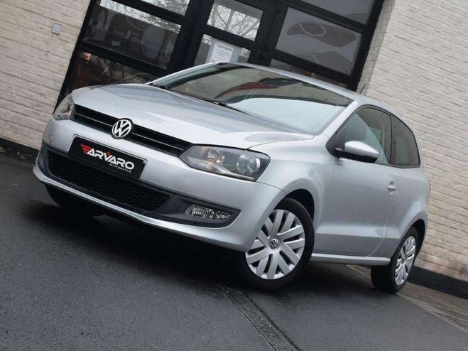 Cliquer pour voir la photo suivante Volkswagen Polo 1.2i Team Cruise PDC Verw Zetels Garanti Gris Métallisé de