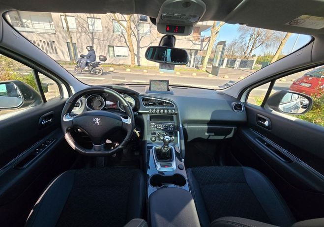 Peugeot 3008 1.2l ess 130 Allur 86 000km Blanc de 2016