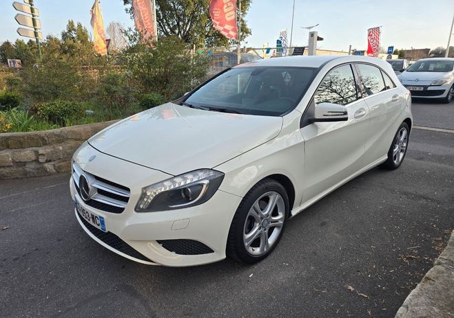 Mercedes Classe A 180 Ess 122ch GARANTIE Blanc de 2013