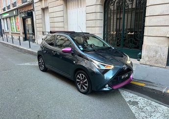  Voir d&eacute;tails -Toyota Aygo ii (2) 1.0 VVT-i X-Shift TOIT OUVRANT- C &agrave; Paris (75)