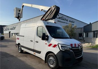  Voir d&eacute;tails -Renault Master nacelle tronqu� Klubb k26 798h &agrave;   La Boisse (01)