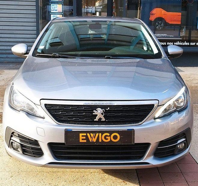 Peugeot 308 1.2 pt 110ch style s-s carplay gps radar Gris de 2018
