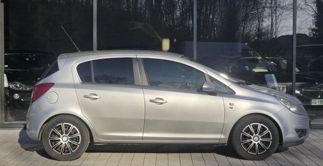 Opel Corsa 1.2 TWINPORT GPL 111 5P Gris de 2010
