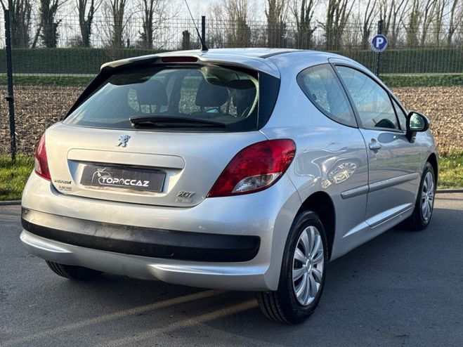 Peugeot 207 1.6 HDI 92CH - 98G * 3.P * 145.000KM * 2 GRIS de 2011