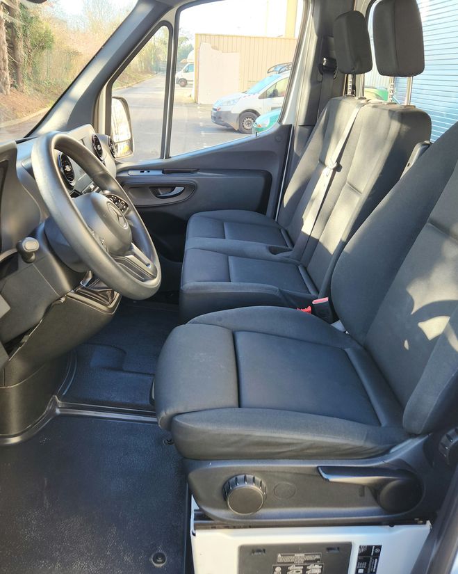 Mercedes Sprinter 314 cdi 37s 143ch 7 pls Blanc de 2021