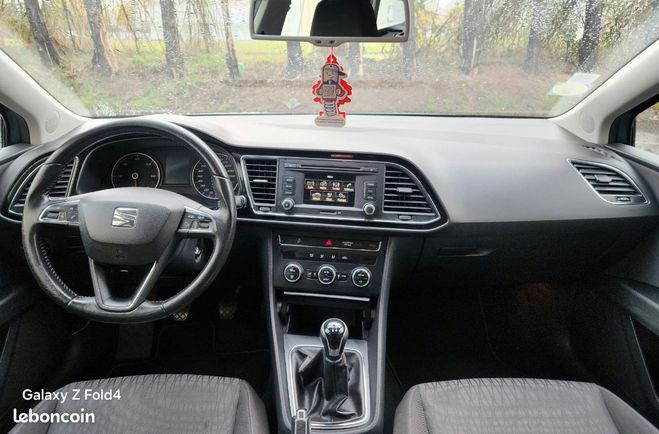 Seat Leon 1.6 tdi 105ch Gris de 2015