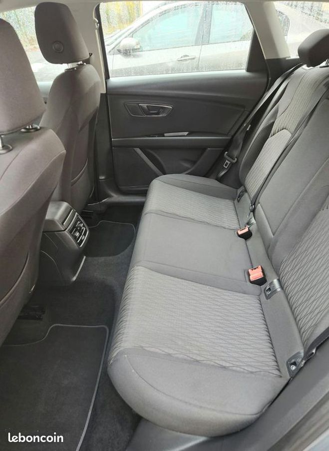 Seat Leon 1.6 tdi 105ch Gris de 2015