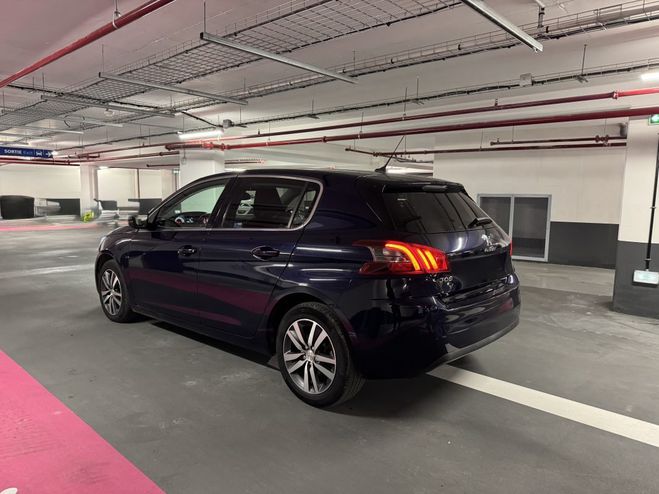 Peugeot 308 1.5 BLUE HDI 130 CH STYLE EAT8 Violet M�tallis� de 2018