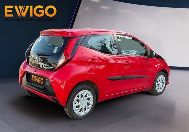 Toyota Aygo 1.0 vvti 72ch x-play x-shift Rouge de 2018