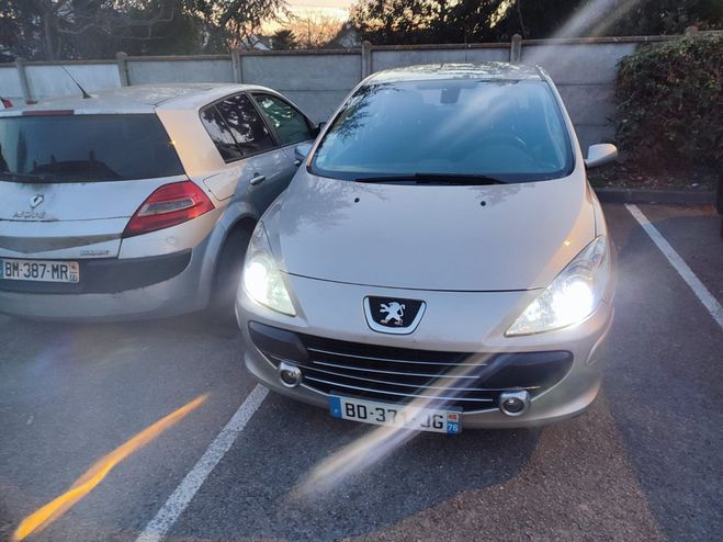 Peugeot 307 phase 2 EXECUTIVE garantie et financemen  de 2006