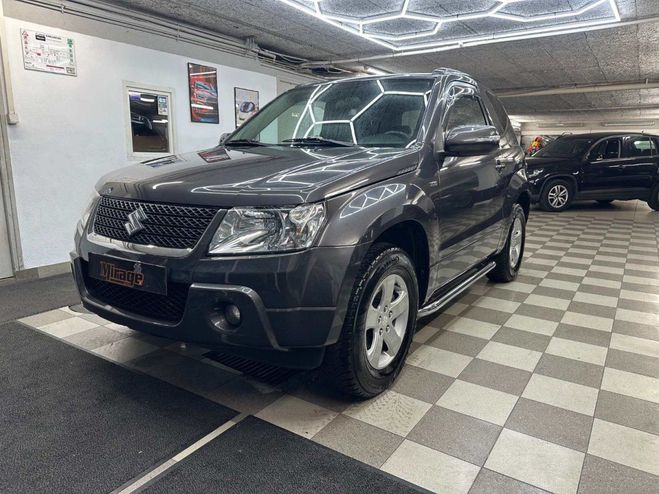 Suzuki Grand Vitara 1.9 DDIS 3P gris anthracite metal de 2010