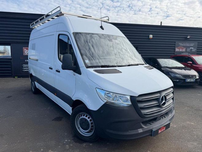 Cliquer pour voir la photo suivante Mercedes Sprinter 214 FG 39 ? 3 tonnes First ? Traction BLANC de 2020