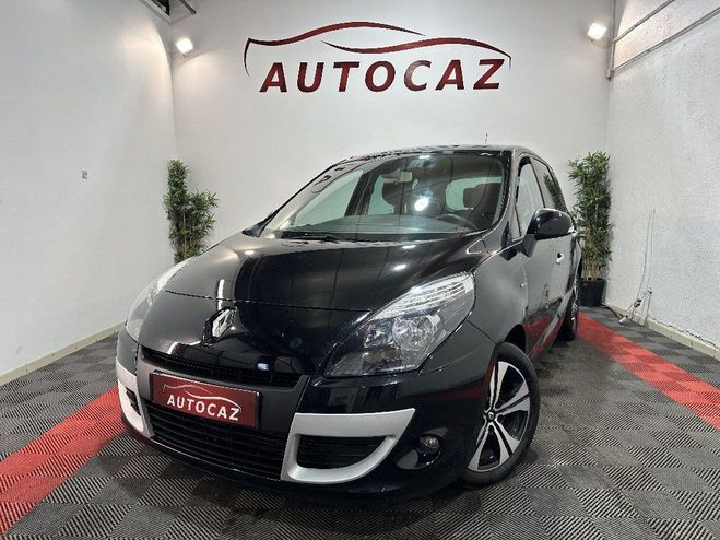 Renault Scenic III 1.9dCi BVM6 130 SetS Bose Noir de 2011