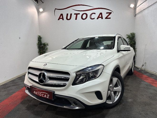 Mercedes Classe GLA CLASSE 220d 4-Matic Inspiration 7-G DCT  Blanc de 2016