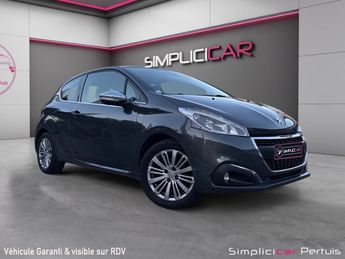  Voir d&eacute;tails -Peugeot 208 110ch BVM5 Allure radar de recul jantes  &agrave; Pertuis (84)