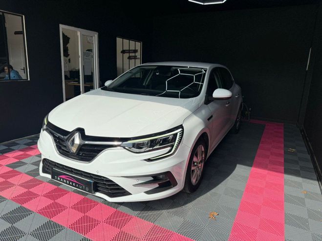 Renault Megane IV BERLINE Blue dCi 115 Business DISTRIB Blanc de 2020