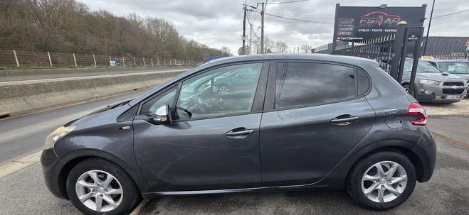 Peugeot 208 1.4 HDI 70 Style CLIM GPS  de 2014