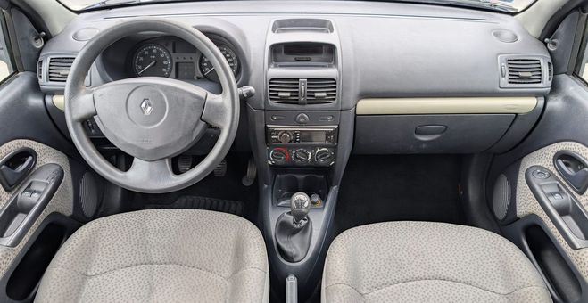 Renault Clio 2 1.2i 60cv Authentique  de 2005