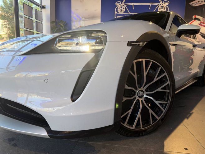 Porsche Taycan CROSS TURISMO 4 476 ch BATTERIE PERFORMA GRIS CLAIR de 2022