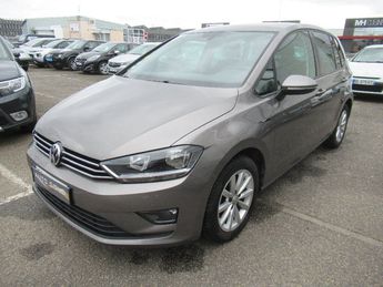 Voir d&eacute;tails -Volkswagen Golf Sportsvan 1.6 TDI 110 FAP BlueMotion Tec &agrave; Aubi�re (63)
