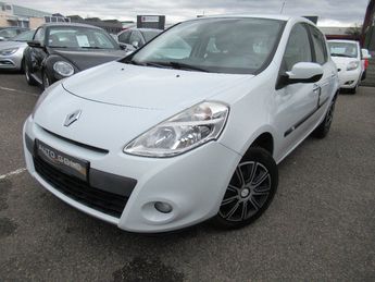 Voir d&eacute;tails -Renault Clio III 1.2 16V 75 GPL eco2 Expression Clim &agrave; Aubi�re (63)