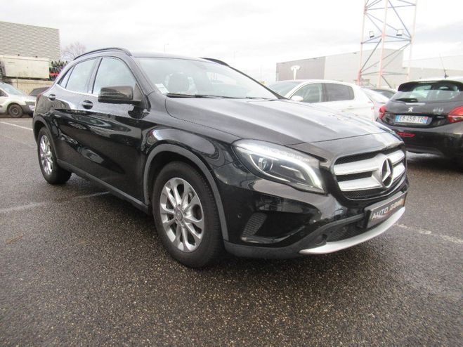 Mercedes Classe GLA CLASSE 200 d Sensation 7-G DCT A Noir de 2016