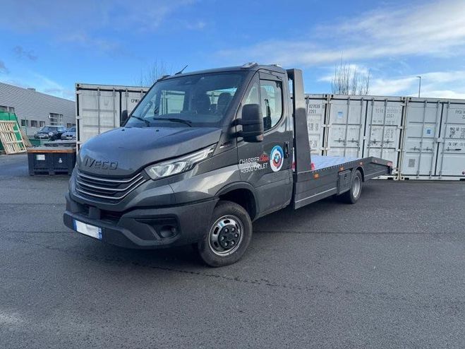 Iveco Daily 35C Fg 35C21H CRV 3520 3.0 Tor Hi-Matic Gris de 2025