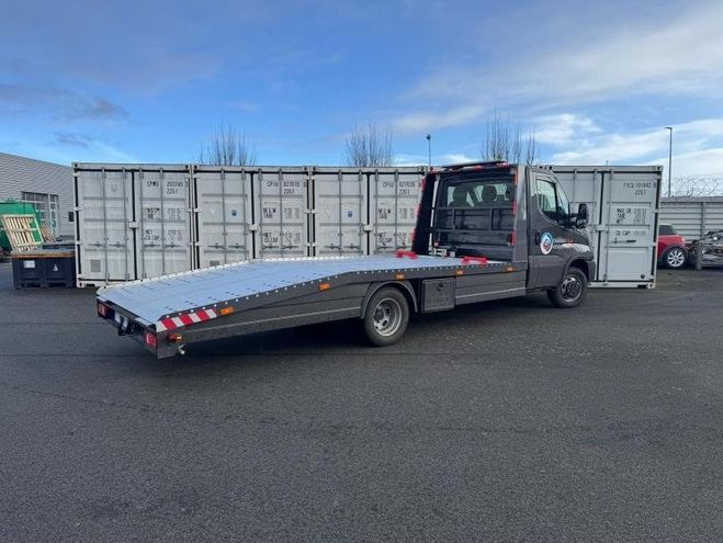 Iveco Daily 35C Fg 35C21H CRV 3520 3.0 Tor Hi-Matic Gris de 2025