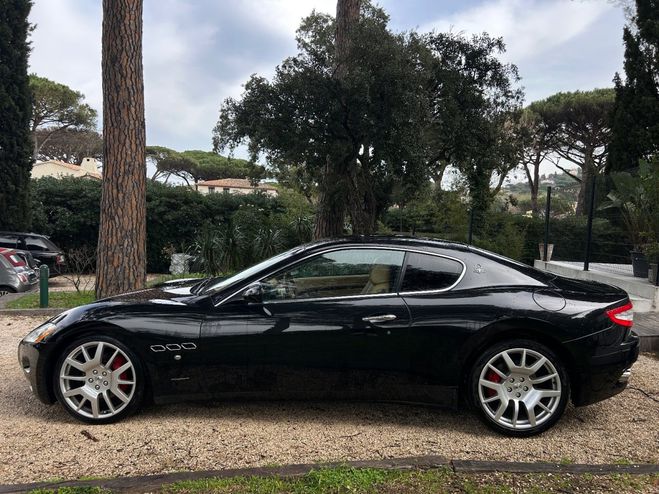 Maserati Gran Turismo 4.2 V8 405 / 2�ME MAIN / HISTORIQUE COMP Noir de 2009