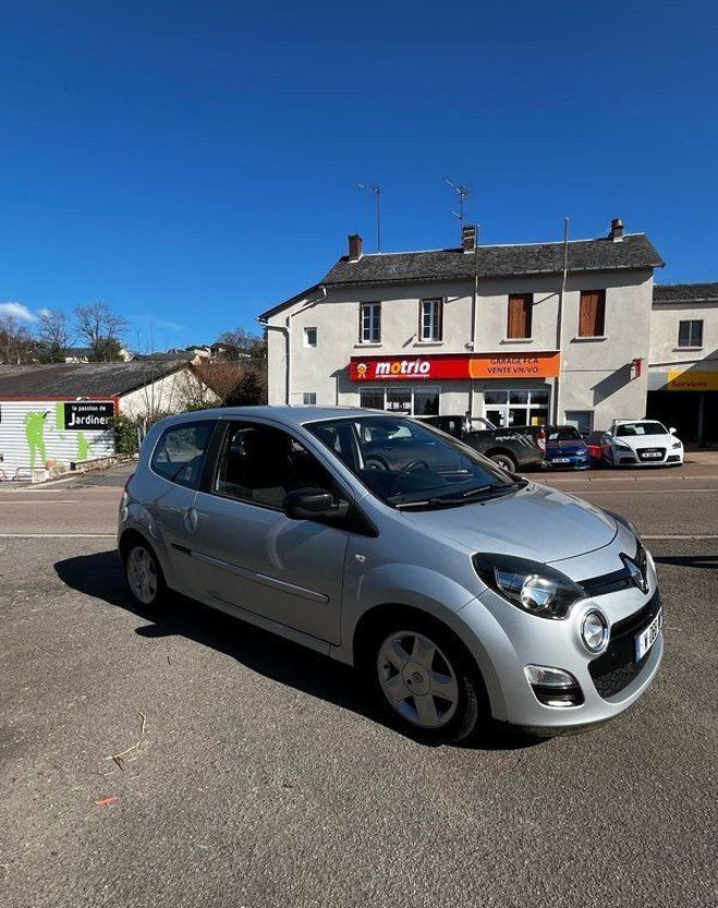 Cliquer pour voir la photo suivante Renault Twingo 1.5 DCI 85 cv Dynamique Gris de 2012