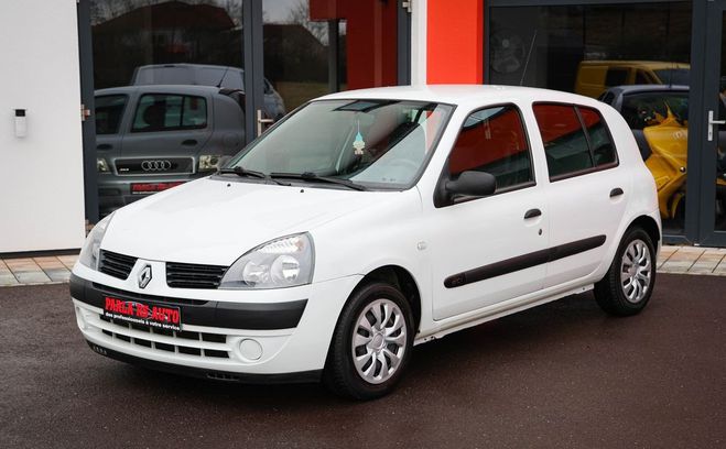Renault Clio II 1.5 DCi 65ch 1�re main Blanc de 2004