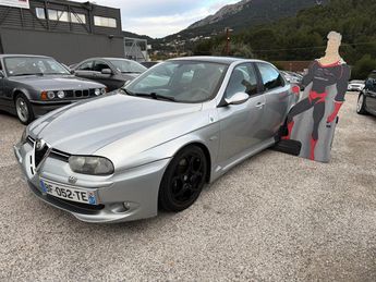  Voir d&eacute;tails -Alfa romeo 156 3.2 V6 24V GTA &agrave;  La Garde (83)