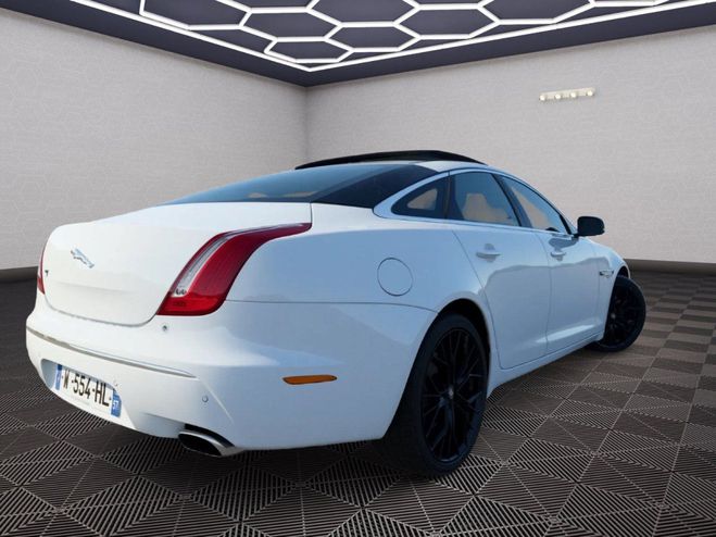Jaguar XJ Luxury 3.0 V6 275cv - Cuir, Toit ouvrant Blanc de 2012