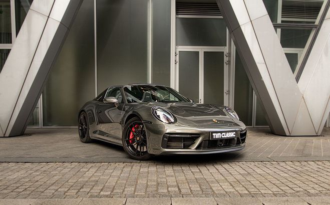Cliquer pour voir la photo suivante Porsche 911 type 992 Targa 4 GTS 1ère main Française Vert de 2024