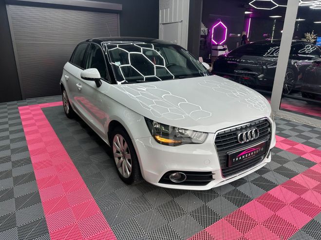 Audi A1 Sportback 1.2 TFSI 86 Ambiente ~ 5 Porte Blanc de 2014