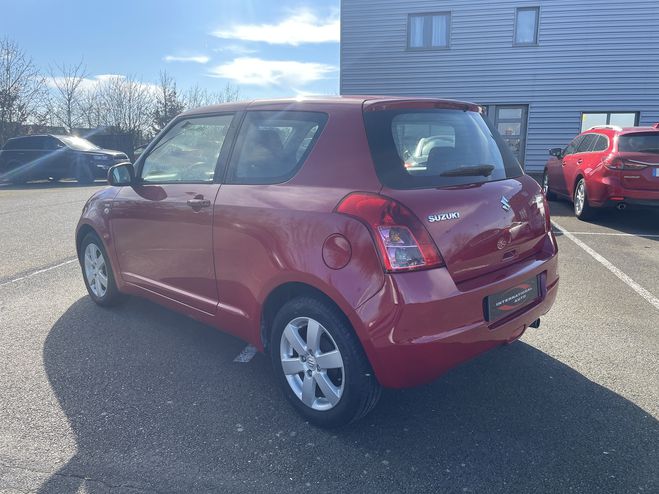 Suzuki Swift 1.3 DDIS 75CH GLX 3P ROUGE de 2010