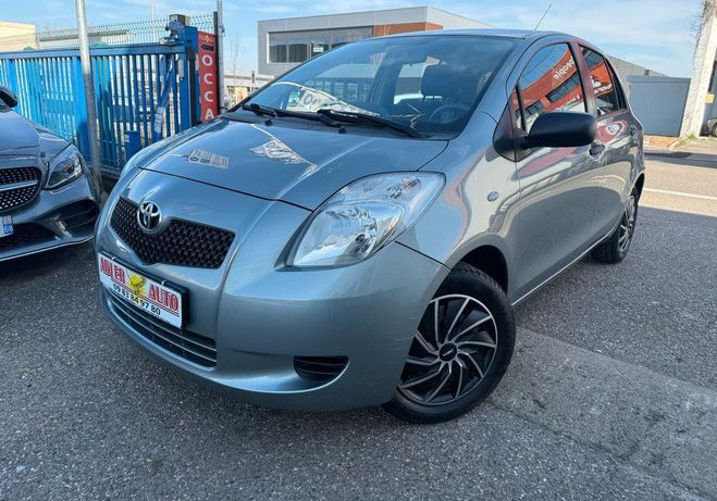 Toyota Yaris 1.0 VVT-I 69ch 1�re MAIN Gris de 2009