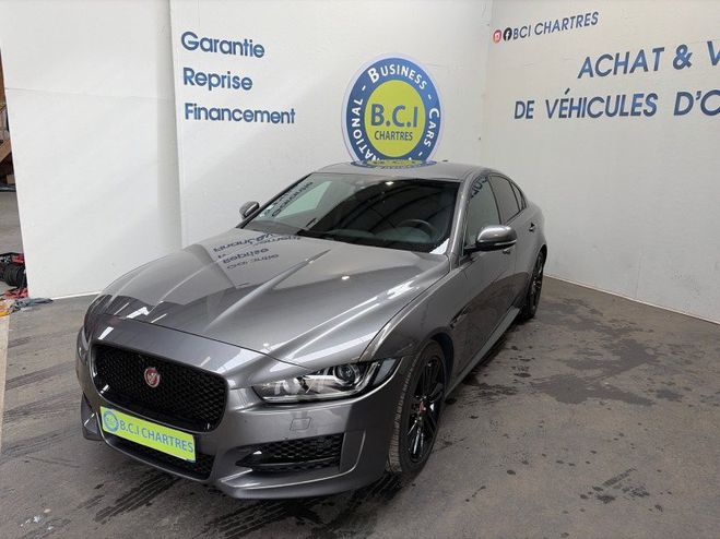 Jaguar XE 2.0D 180CH R-SPORT BVA8 Gris Fonce de 2019