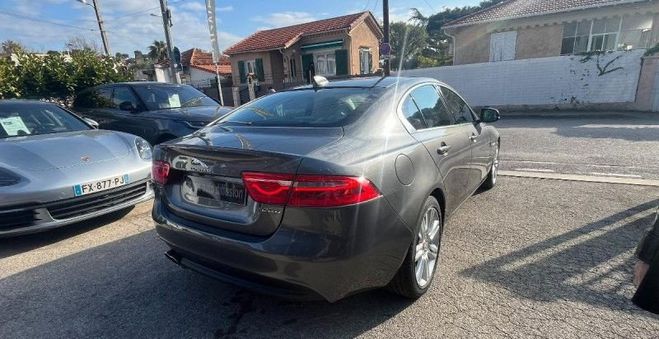 Jaguar XE 2.0D 180CH PRESTIGE BVA8 Gris de 2016