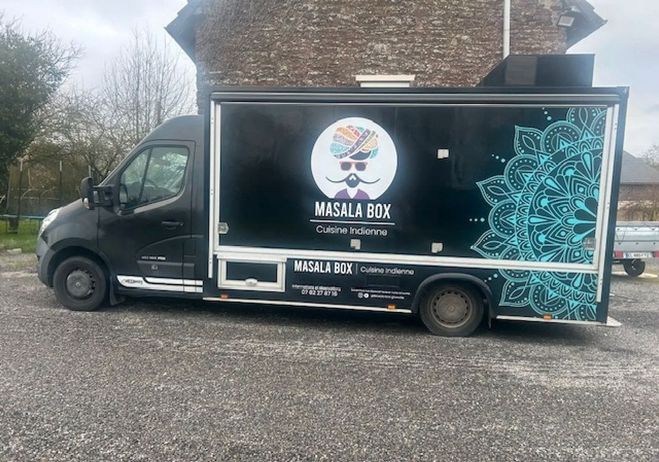 Renault Master 44990 ht 165ch vasp food truck autonome   de 2016