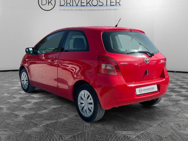 Toyota Yaris 1.0 - 69 VVT-i II 2005 Luna PHASE 1 ROUGE FONCE de 2007