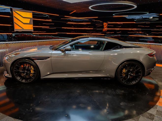 Aston martin DB12 4.0l V8 680 BVA8 CHINA GREY de 2025